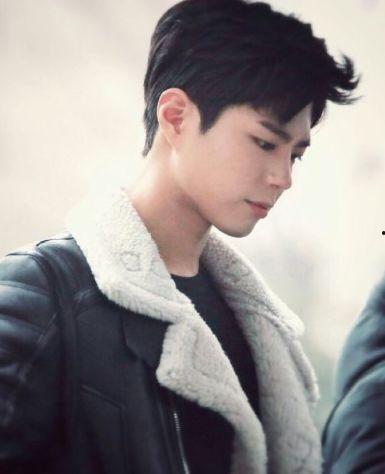 吃瓜娱乐圈李现和范丞丞